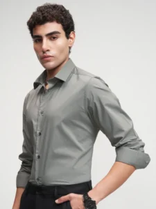highlander men grey solid slim fit casual shirt